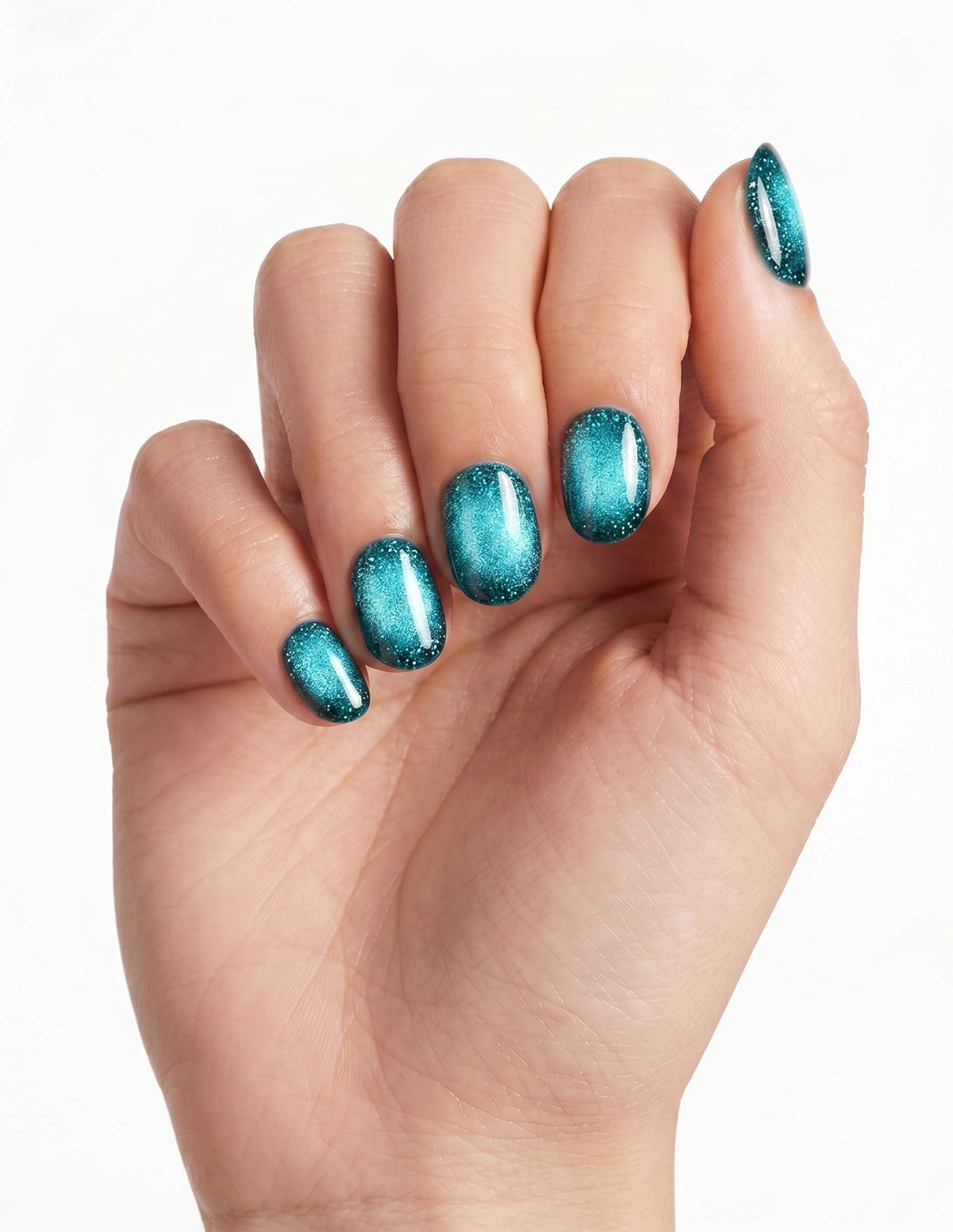 Lagoon press-on nails — Oval (extra-short), light-skin hand, fingers curled
